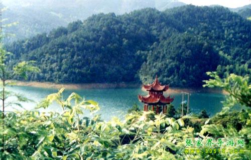 乌川湖风景区