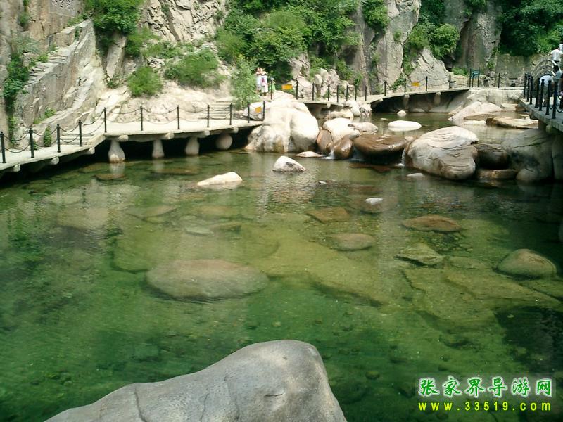 东 湖