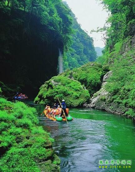 湘西州猛洞河漂流景区