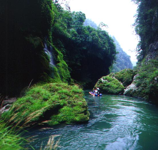 猛洞河平湖景區