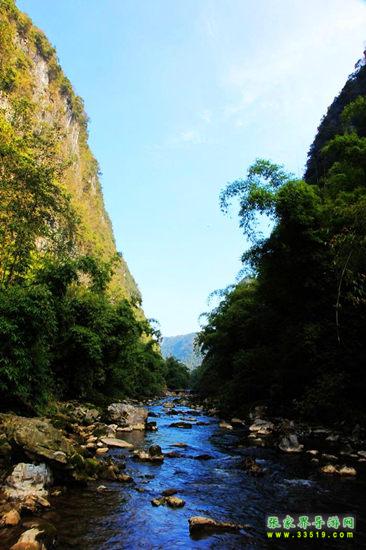 湘西龙山县乌龙山大峡谷景区
