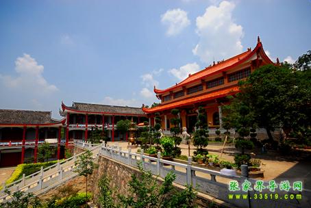 Dajie Temple on Wulong Mountain