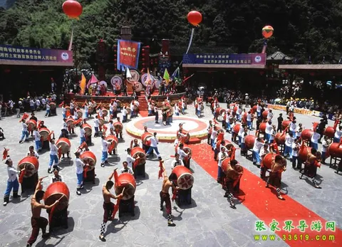 德夯大峡谷 万鼓争鸣