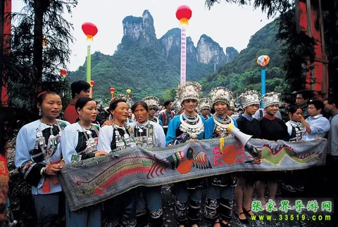 德夯大峡谷 拦门对歌