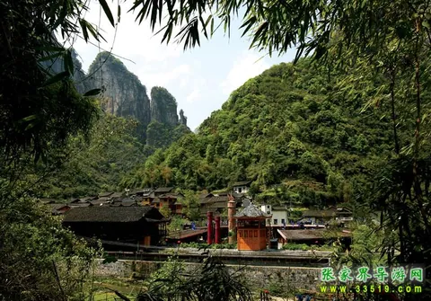 德夯村寨