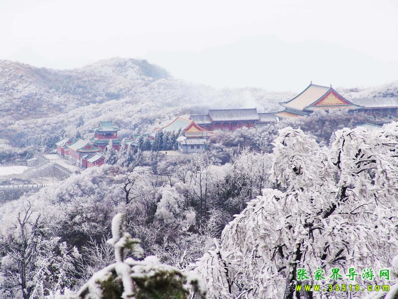 雪中天门山寺
