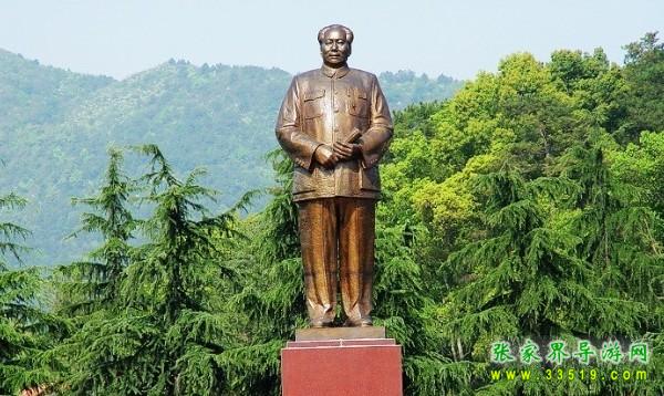 毛泽东铜像