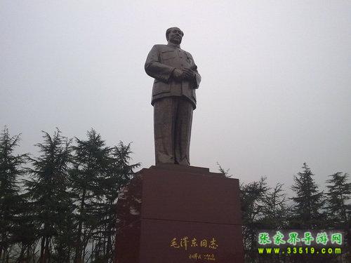 毛泽东铜像