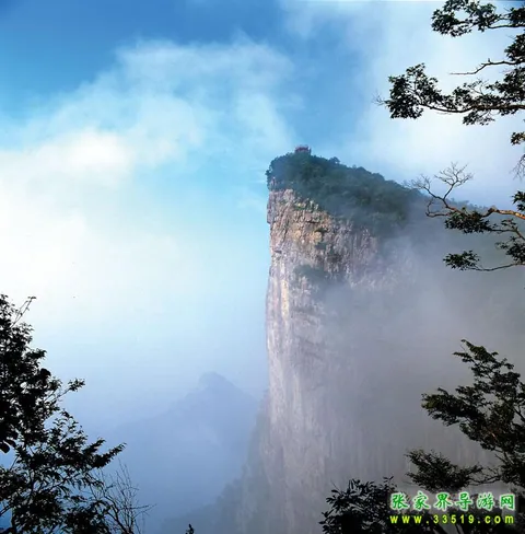 Yuhu Peak
