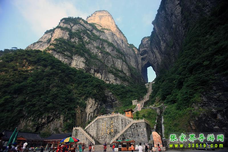 纵观天门洞